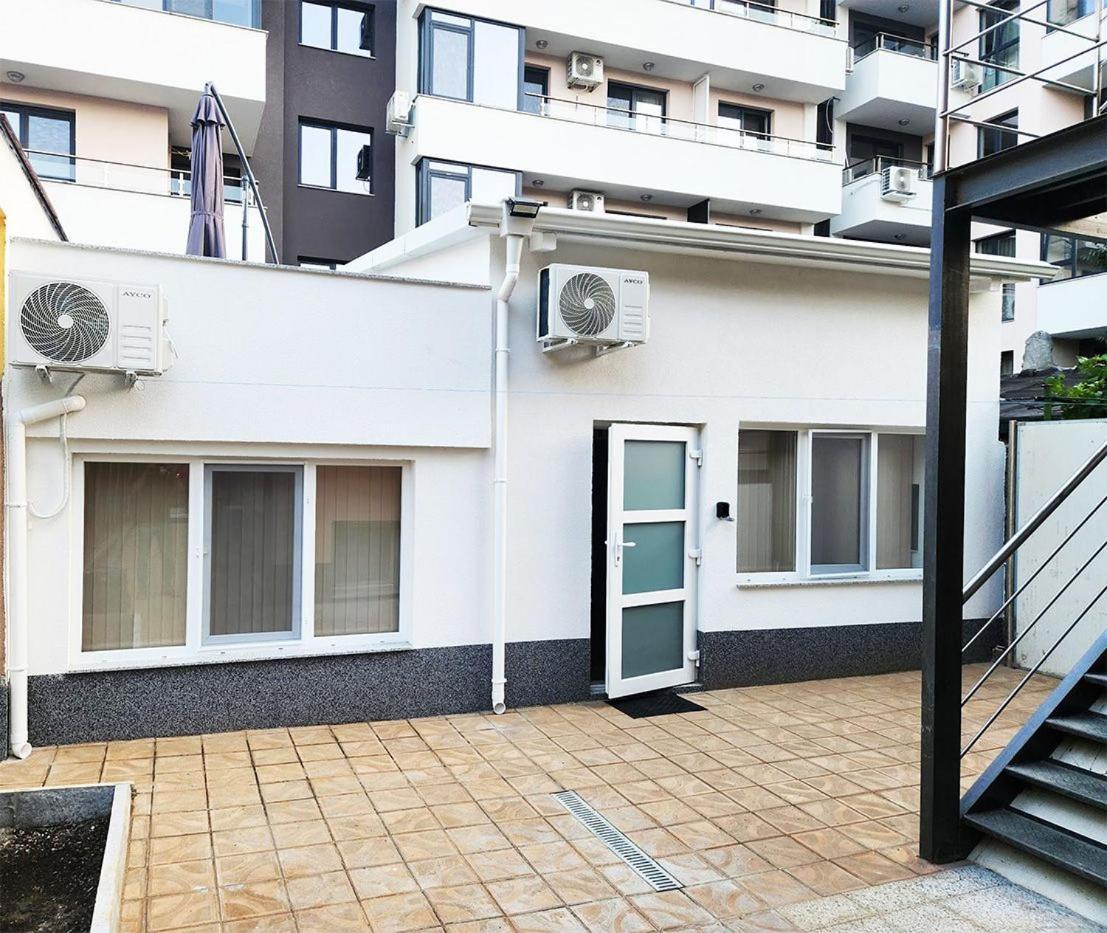 Cosy Apartment With A Sunny Balcony In Varna Bagian luar foto